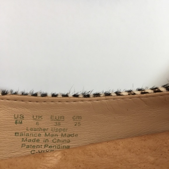 These Dr. Scholl's women's calf hair striped flats - Picture 4 of 8